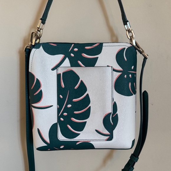 Kate Spade Monstera Leaf Crossbody Bag in Green and Cream - Picture 3 of 6